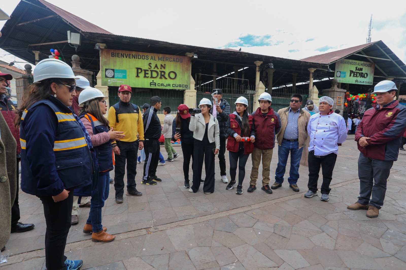 MUNICIPALIDAD DEL CUSCO REALIZÓ INSPECCIÓN TÉCNICA EN LOS MERCADOS DE SAN PEDRO Y CCASCAPARO PARA GARANTIZAR LA SEGURIDAD DE LA POBLACIÓN