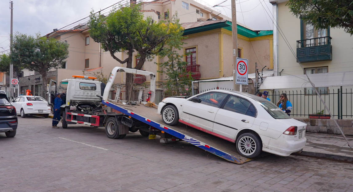MUNICIPALIDAD DEL CUSCO INTENSIFICA OPERATIVOS EN PRINCIPALES CALLES DEL CENTRO HISTÓRICO PARA EVITAR CONGESTIÓN VEHICULAR