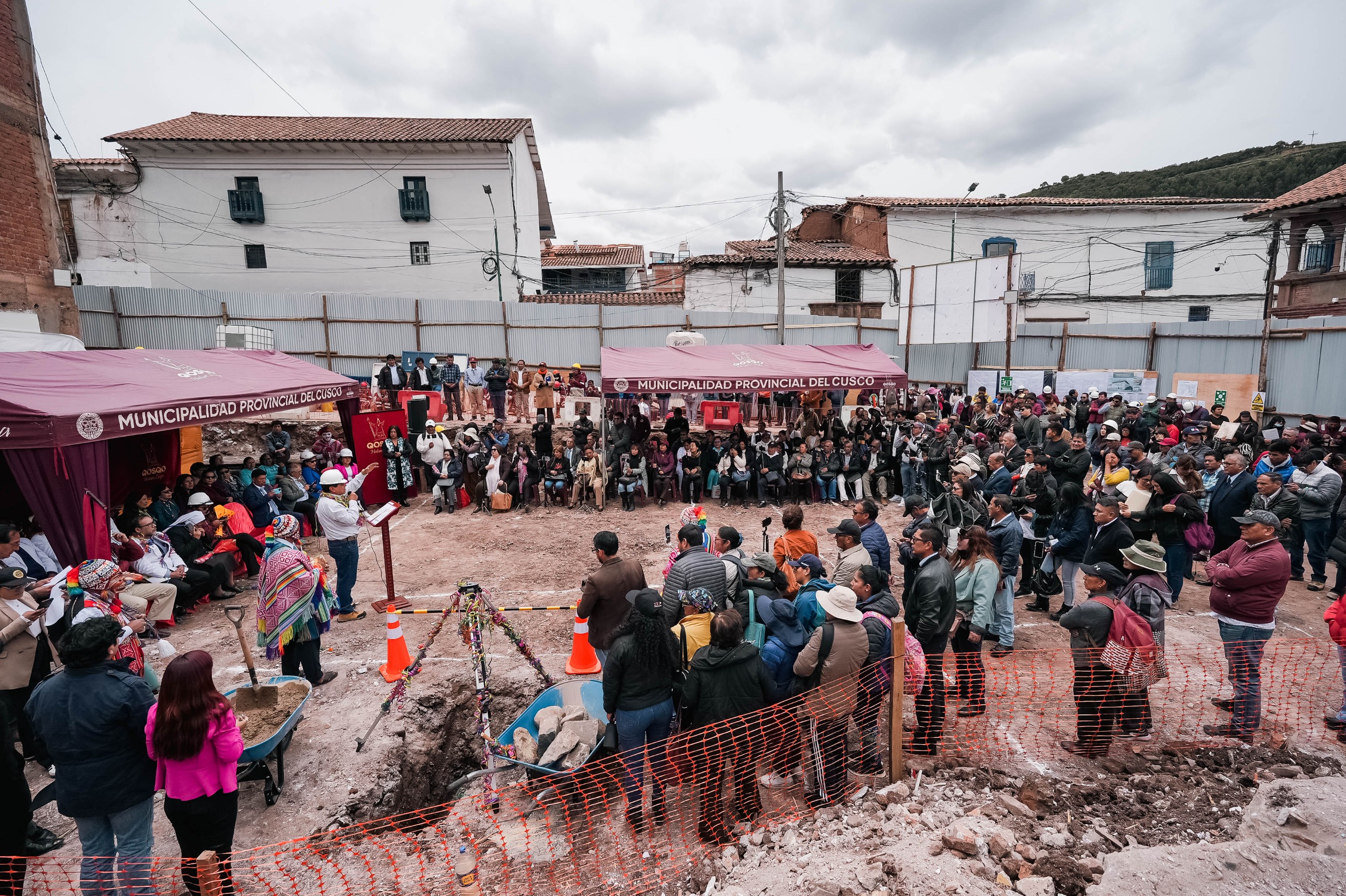 TRAS MÁS DE 50 AÑOS DE ESPERA, LA MUNICIPALIDAD DEL CUSCO INICIÓ LA CONSTRUCCIÓN DEL CENTRO DE SALUD “SIETE CUARTONES”