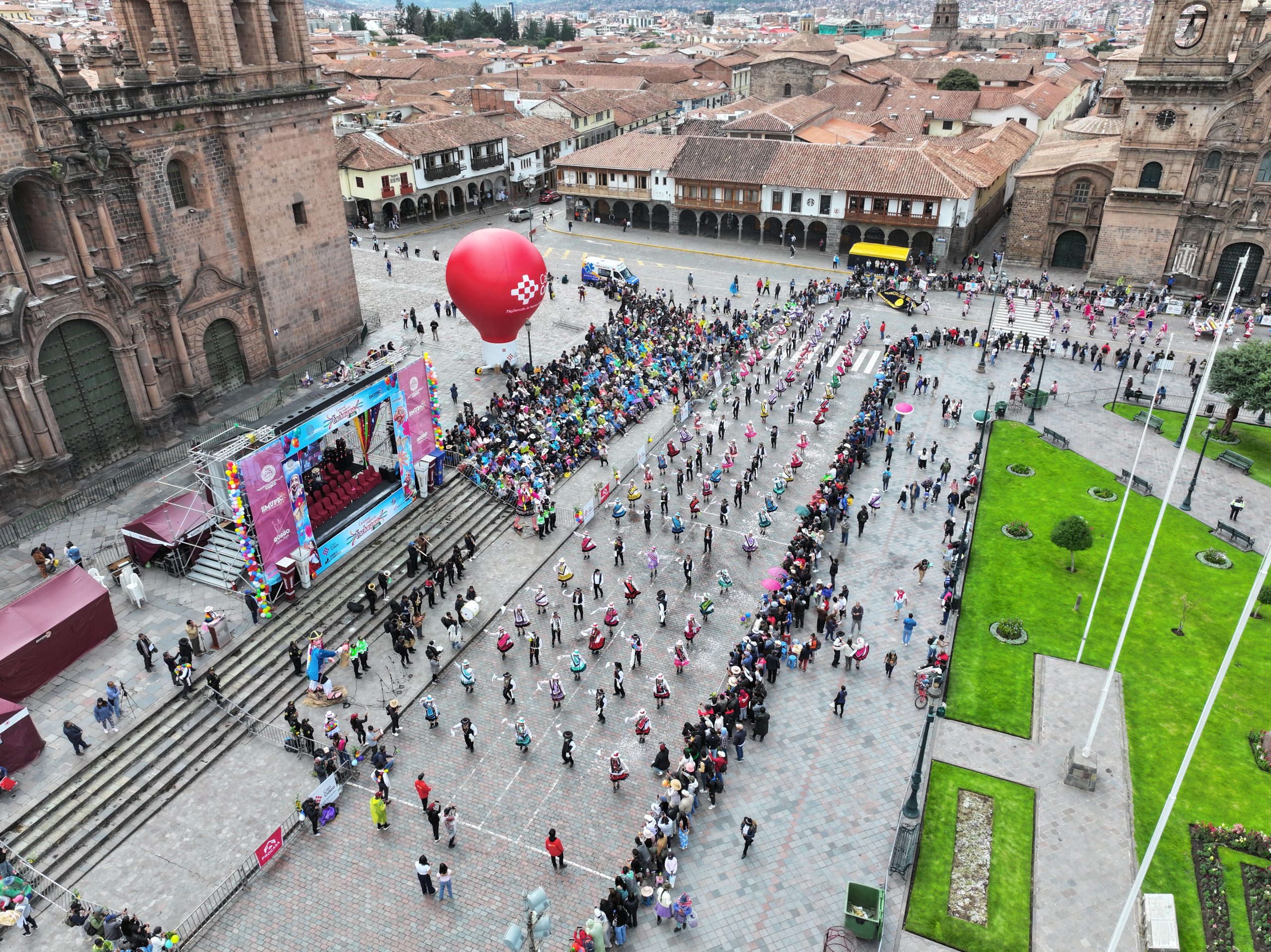 CUSCO DESBORDÓ ALEGRÍA Y TRADICIÓN EN EL GRAN KACHARPARI DEL CARNAVAL CUSQUEÑO 2026