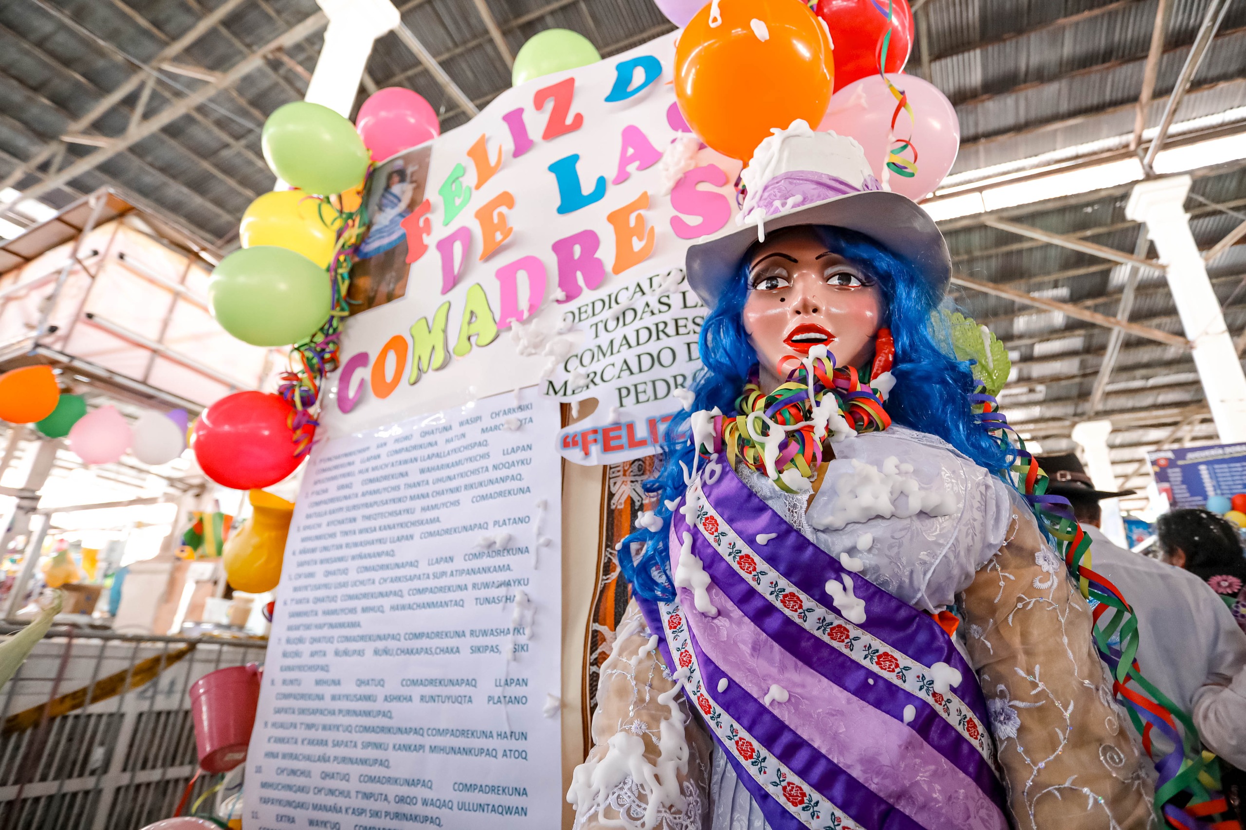 MUNICIPALIDAD DEL CUSCO CELEBRÓ CON ALEGRÍA EL DÍA DE LAS COMADRES JUNTO A LAS HERMANAS COMERCIANTES DE LOS MERCADOS CUSQUEÑOS