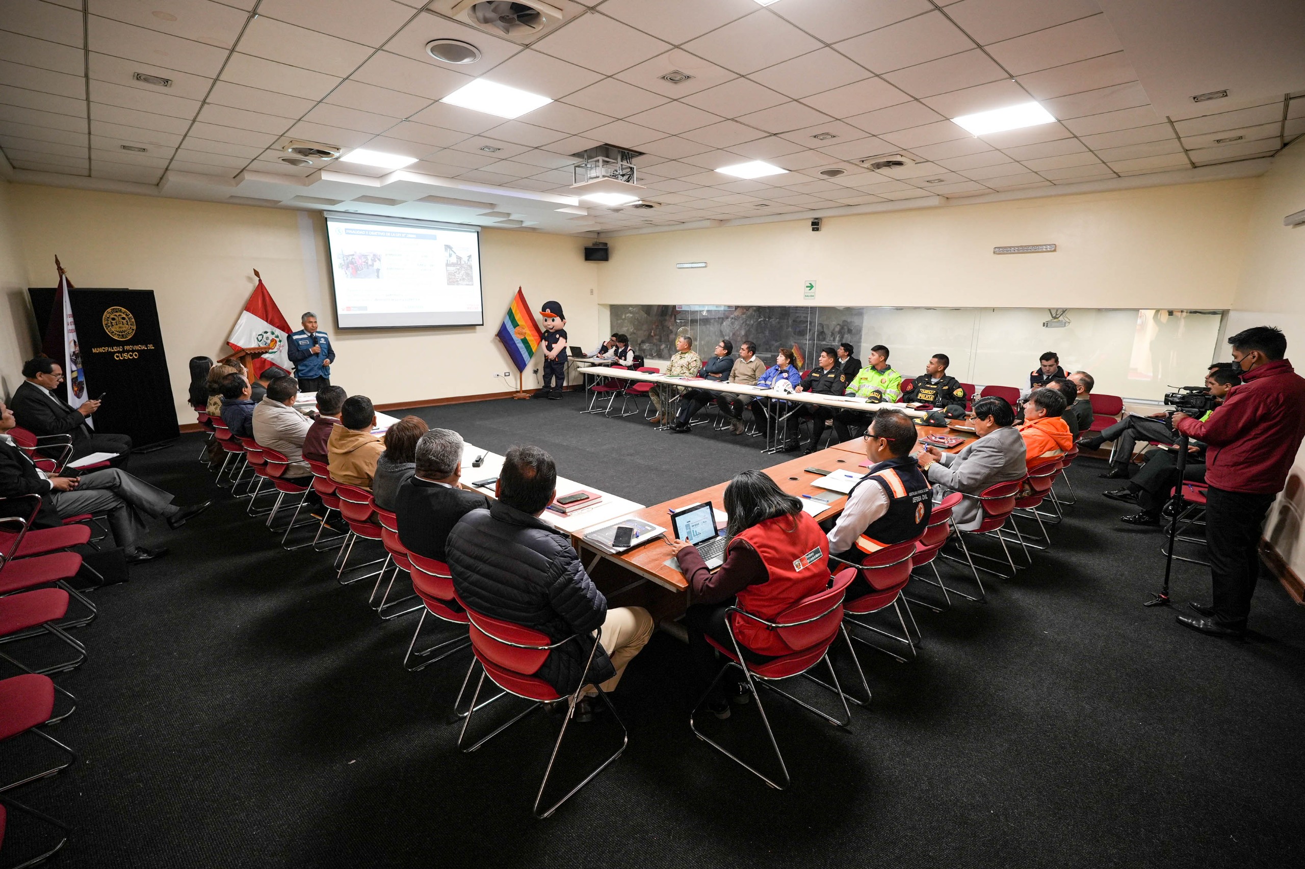 MUNICIPALIDAD DEL CUSCO FORTALECE LA GESTIÓN DE RIESGOS CON INSTALACIÓN DEL GRUPO DE TRABAJO 2026