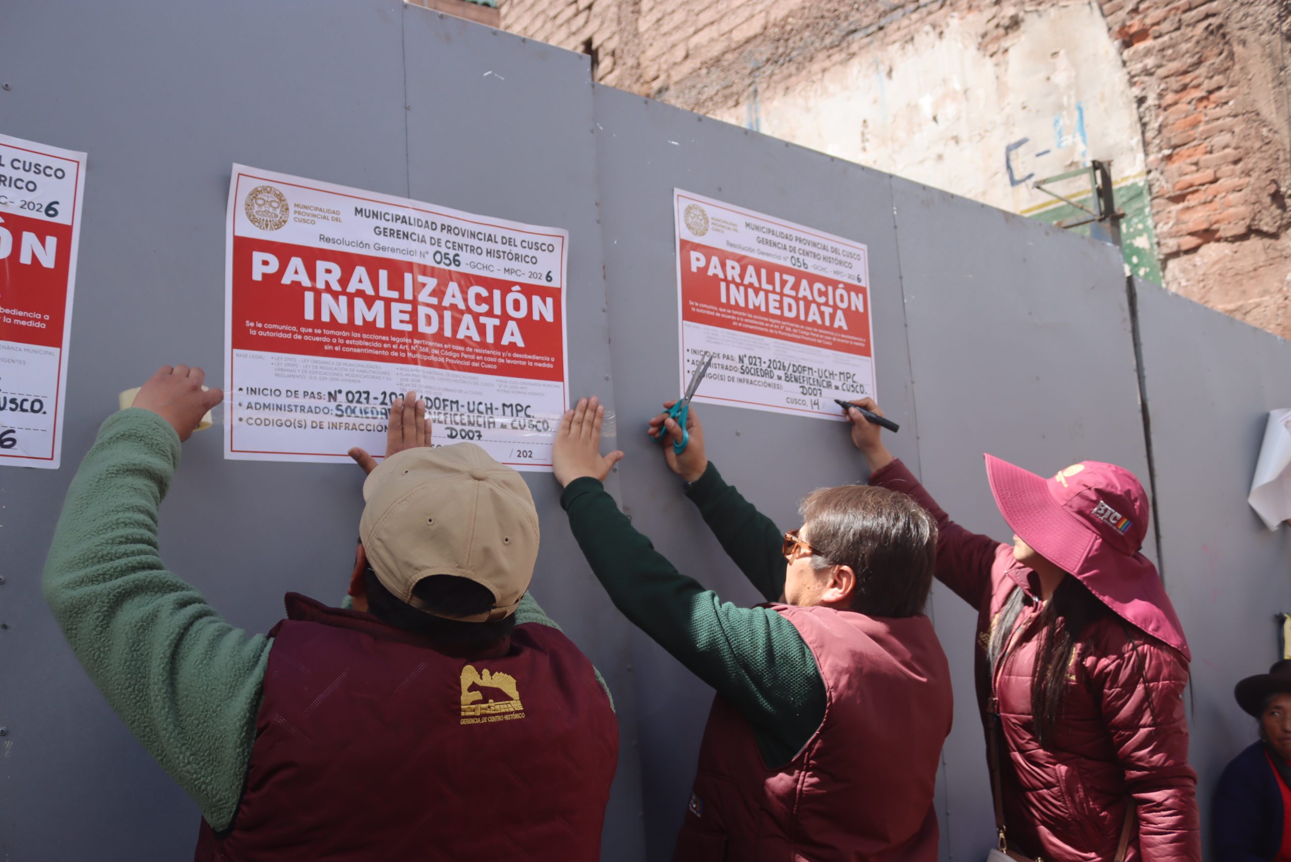 MUNICIPALIDAD DEL CUSCO PARALIZA 3 OBRAS DE CONTRUCCIÓN EN EL CENTRO HISTÓRICO POR NO CONTAR CON LICENCIA