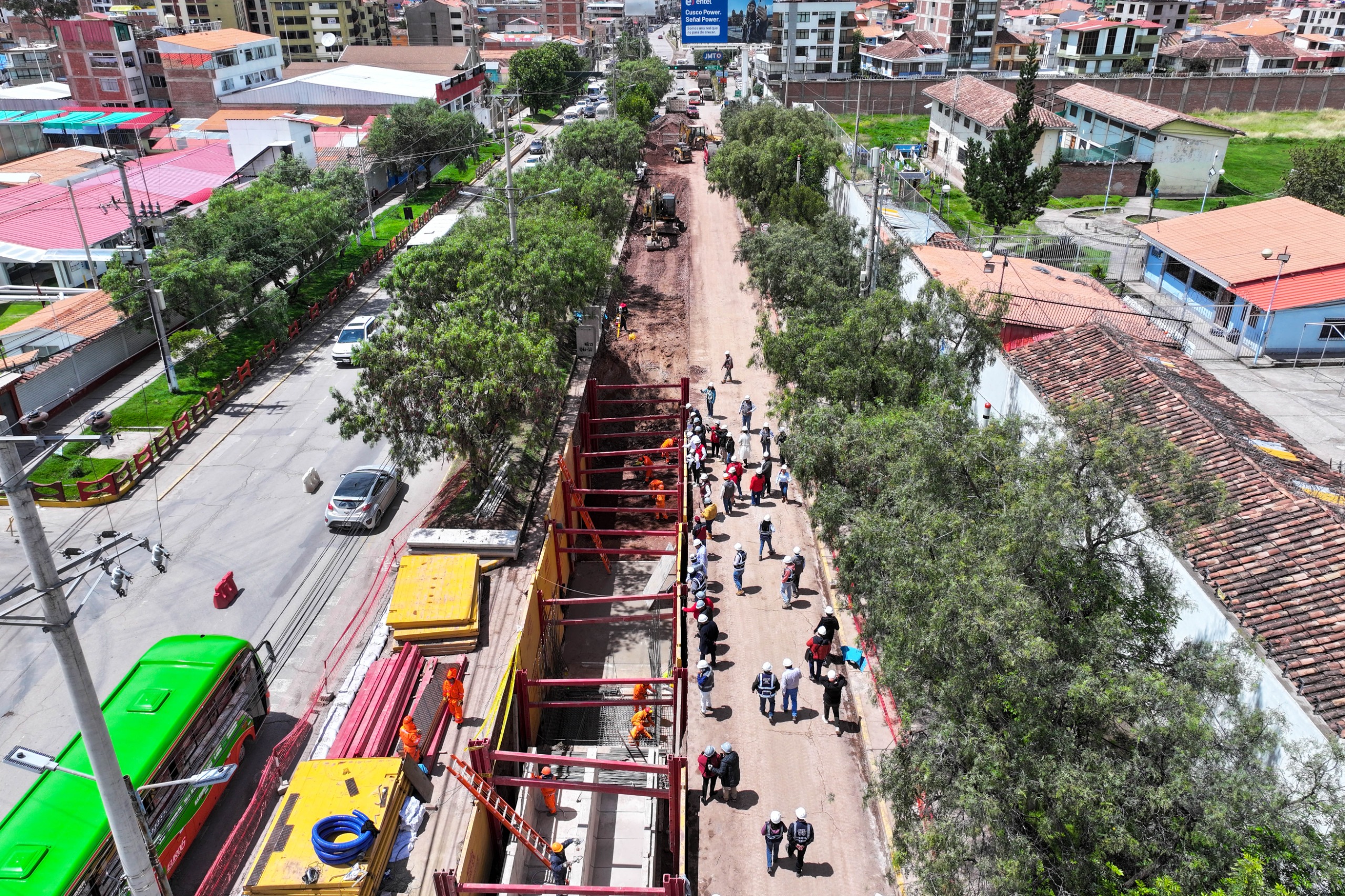 MUNICIPALIDAD DEL CUSCO APUESTA POR LA TRANSPARENCIA: SUPERVISIÓN Y VISITA GUIADA EN CAMPO GARANTIZA AVANCE REAL Y CULMINACIÓN DE LA MEGAOBRA DRENAJE PLUVIAL