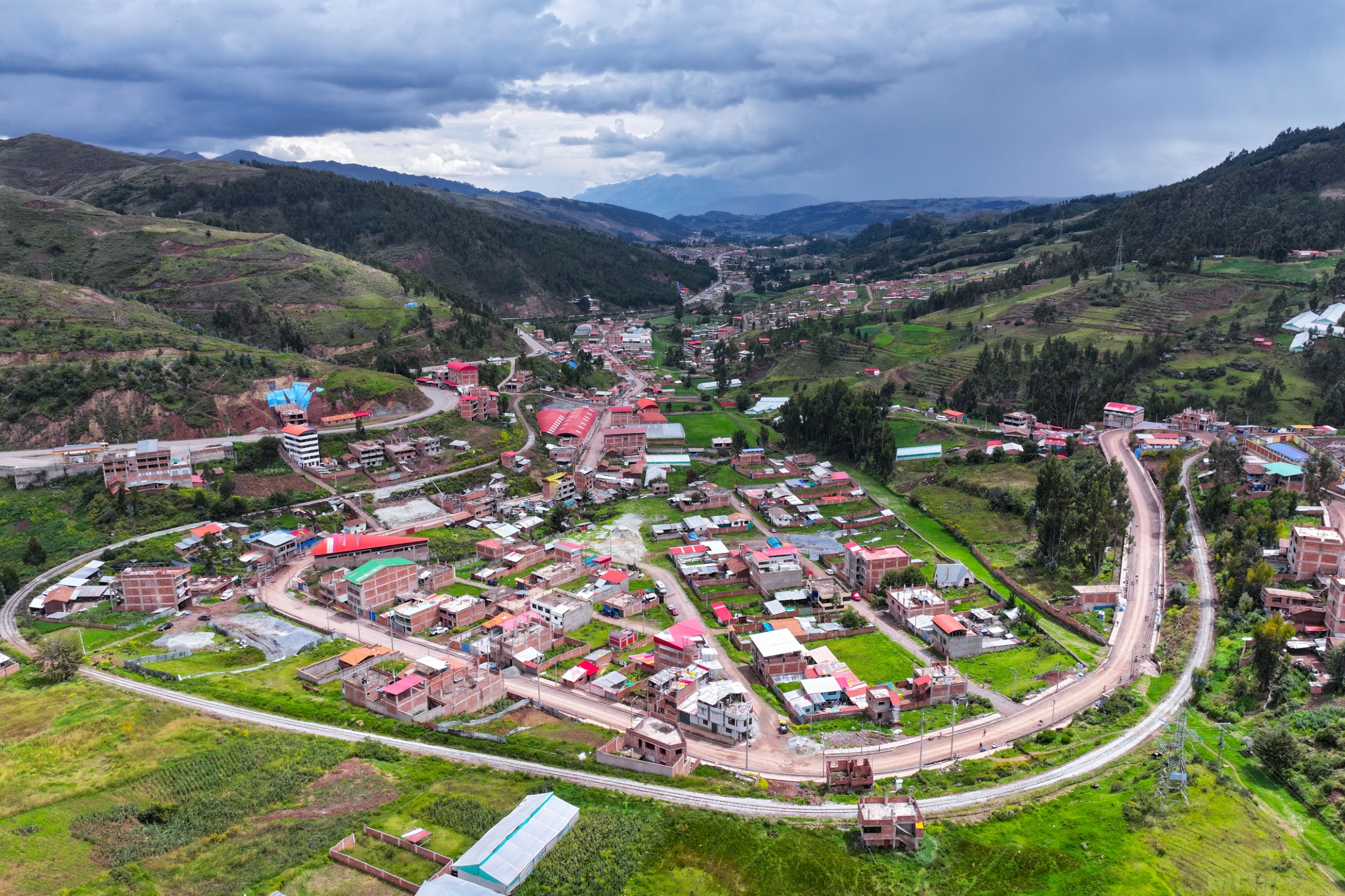 GIGANTESCA OBRA EN CUSCO: VÍA ALTERNA DE POROY SERÁ ENTREGADA EN AGOSTO