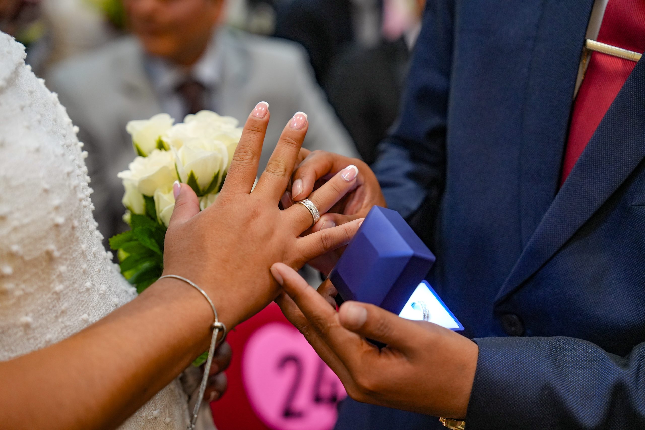 60 PAREJAS CUSQUEÑAS FORMALIZARON SU UNIÓN EN EL MATRIMONIO CIVIL COMUNITARIO DE LA MUNICIPALIDAD DEL CUSCO