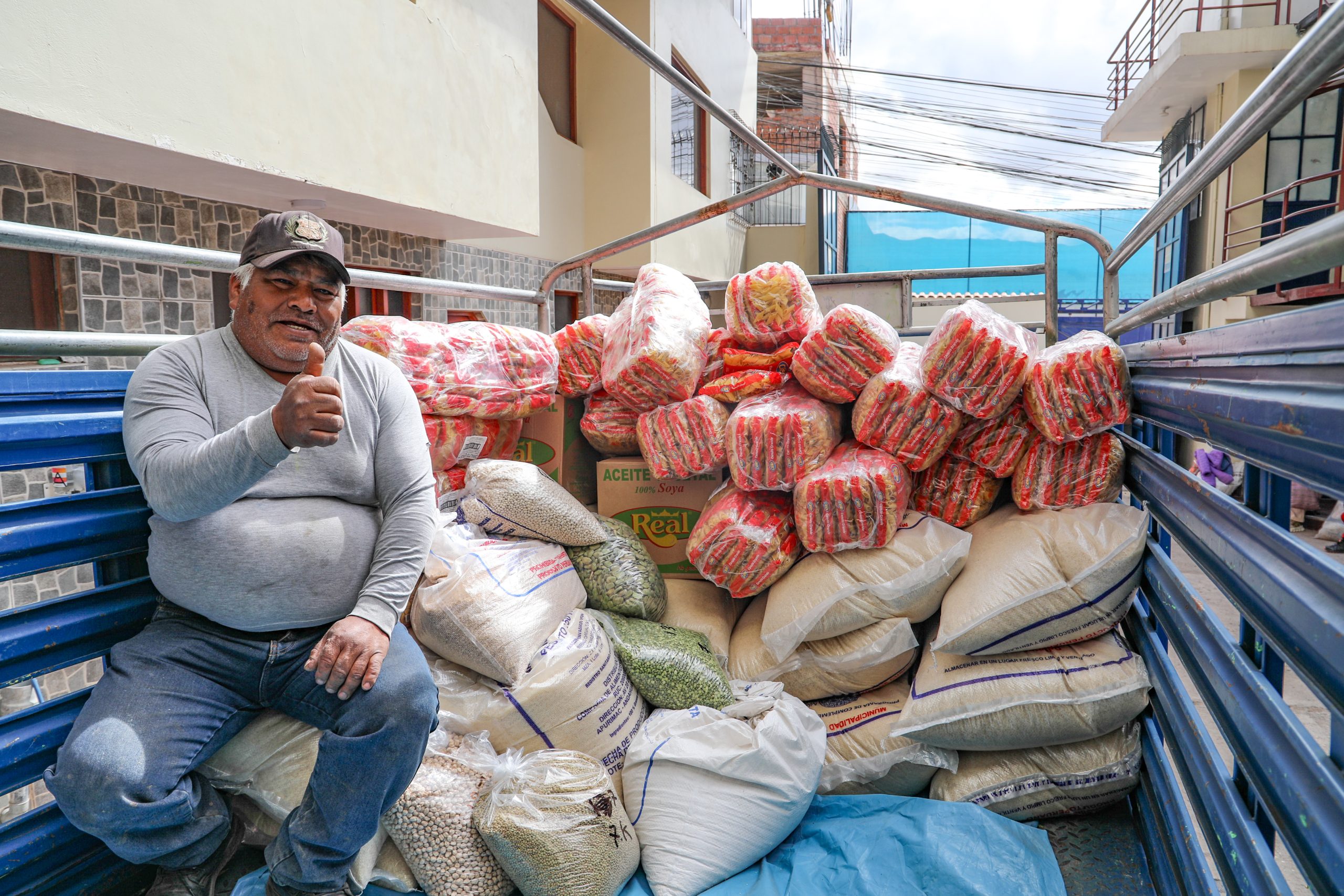 CON MÁS DE 65 TONELADAS DE ALIMENTOS, LA MUNICIPALIDAD DEL CUSCO GARANTIZA LA SEGURIDAD ALIMENTARIA DE MÁS DE 3,800 PERSONAS EN SITUACIÓN DE VULNERABILIDAD