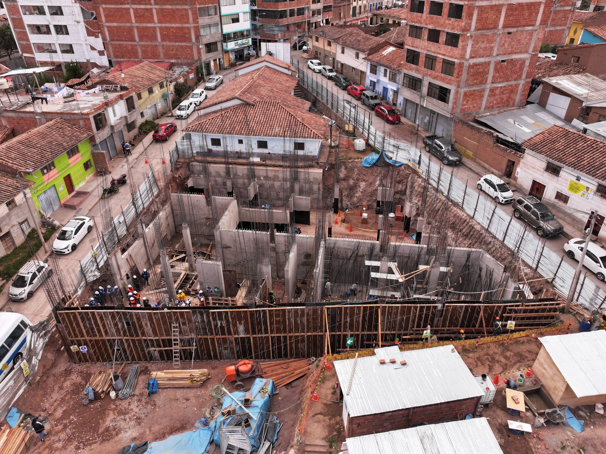 AVANZA EL CENTRO DE SALUD BUENA VISTA Y CUSCO HACE HISTORIA CON LA CONSTRUCCIÓN SIMULTÁNEA DE TRES MODERNOS ESTABLECIMIENTOS DE SALUD