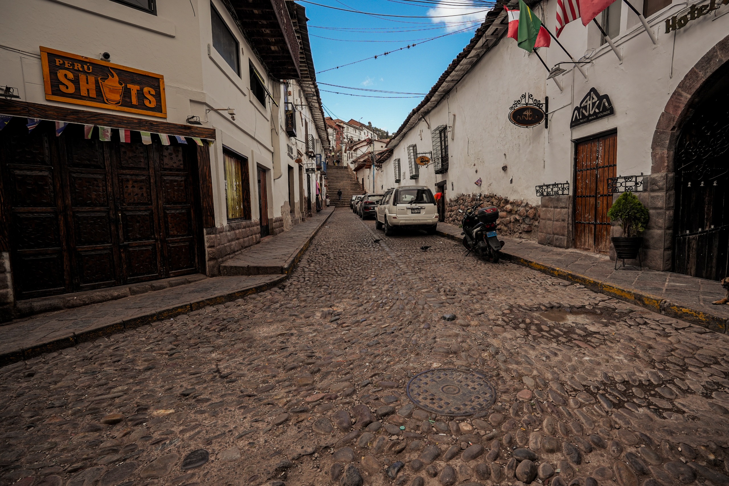 MUNICIPALIDAD CUSCO RENUEVA SUS CALLES HISTÓRICAS PARA DEVOLVER SEGURIDAD, DIGNIDAD Y CALIDAD DE VIDA A SUS VECINOS