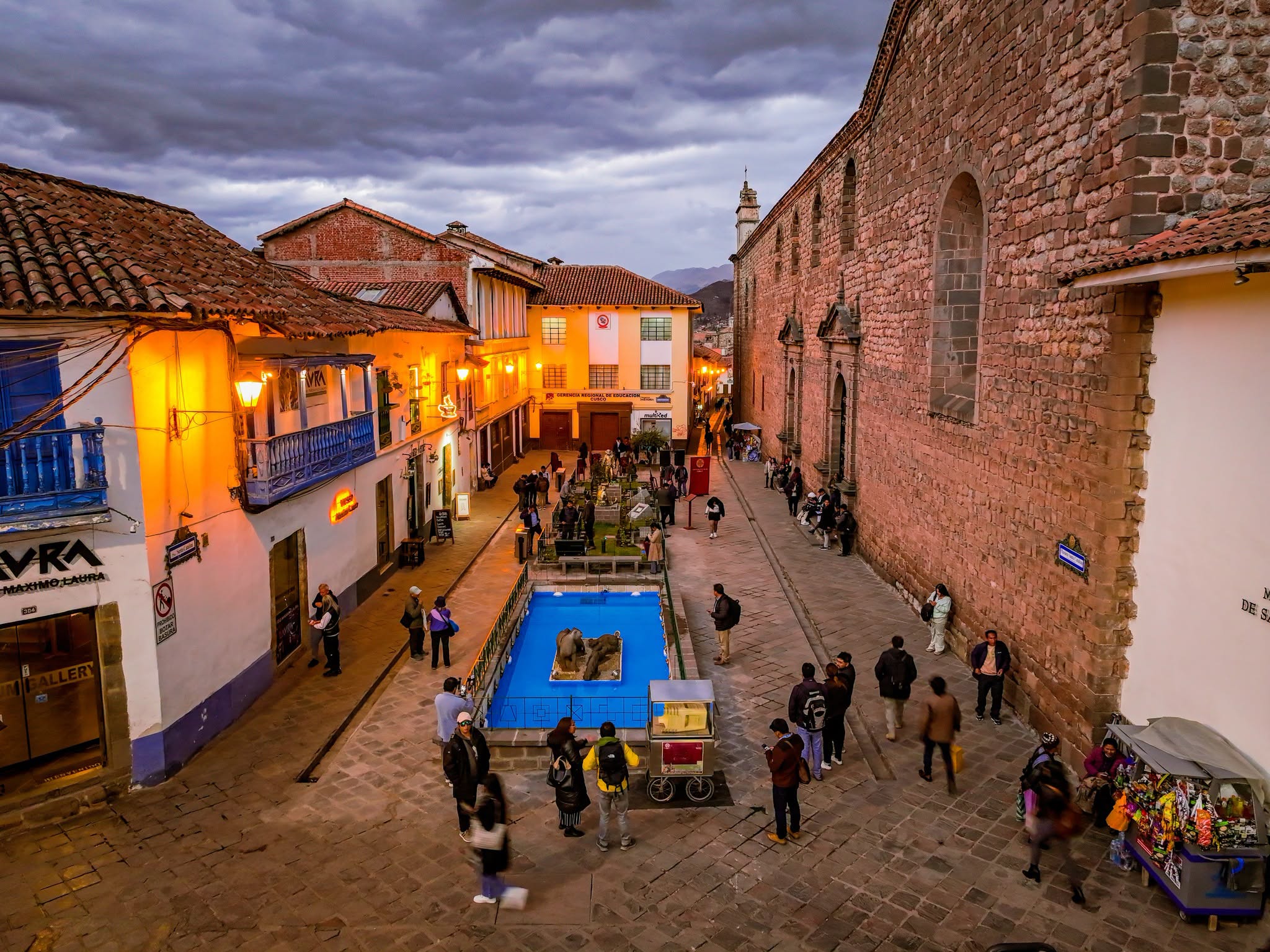 MUNICIPALIDAD DEL CUSCO RECUPERA Y PONE EN FUNCIONAMIENTO LA EMBLEMÁTICA PLAZOLETA SANTA CATALINA